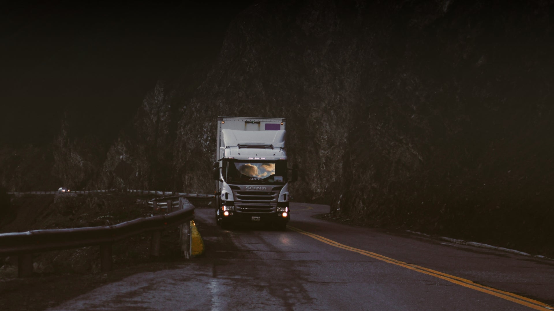 Truck & Bus